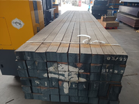 10x10cm hardhout fijnbezaagd 550cm
