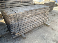 6x6CM hardhout gebruikt 200cm