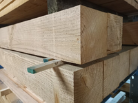 20X20cm Douglas 600cm fijnbezaagd